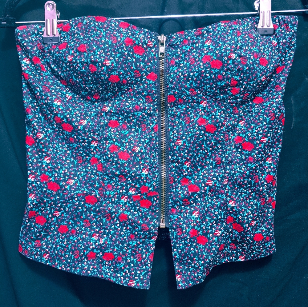 silence + noise Floral corset with zipper front.